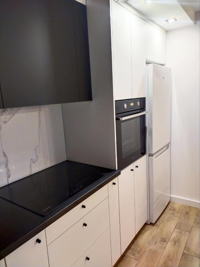 Apartament 11 Listopada Ostroleka  Exteriör bild